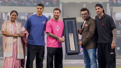 Delhi Chief Minister Rekha Gupta, Uruguayan footballer Luis Suarez, Argentine footballer Lionel Messi, ICC Chairman Jay Shah and Argentine footballer Rodrigo De Paul during an event as part of the 'GOAT India Tour 2025', at Arun Jaitley Stadium in New Delhi.