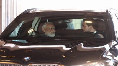 Crown Prince Al Hussein Bin Abdullah II on Tuesday drove Prime Minister Narendra Modi to the Jordan Museum.