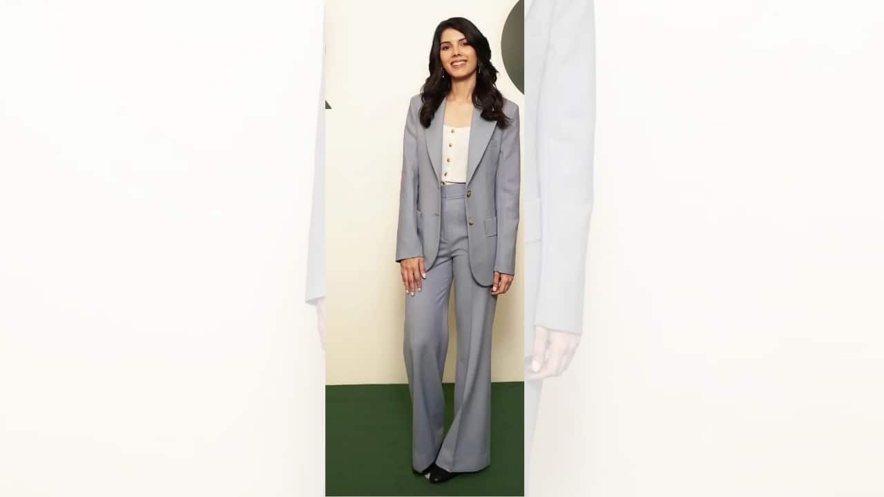 Kavya Maran in grey suit (Image: @srhfans.andhra/Instagram)