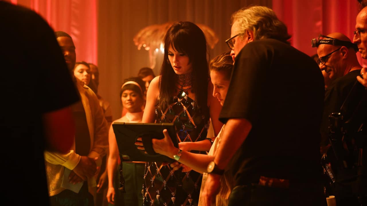 Bonuses Extended Beyond Performers - The payouts were not limited to dancers or musicians. Production assistants, carpenters, riggers, lighting crews, caterers, drivers and assistants were all included.