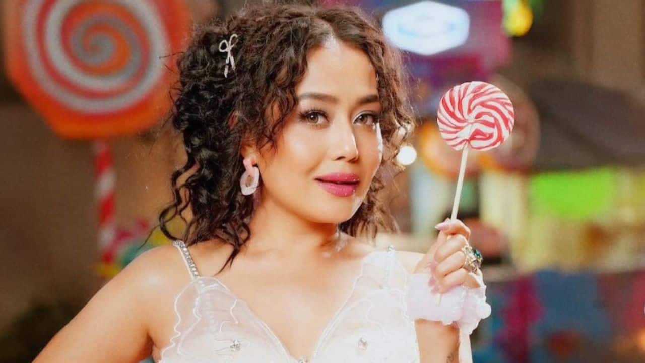 Neha Kakkar bashed for new song, netizens call her the new ‘Dhinchak Pooja’ as ‘Candy Shop’ goes viral