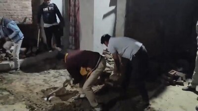 शामली में बुर्का विवाद पर तिहरा हत्याकांड: पति ने पत्नी, दो बेटियों को मार घर में दफनाया.