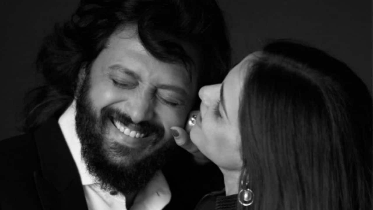 Genelia Deshmukh wishes husband Riteish Deshmukh on his birthday with emotional post, see here