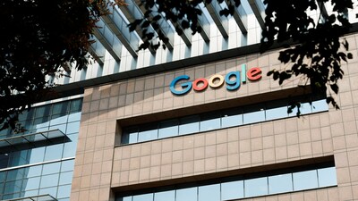 Google and Apple warn US visa holders against international travel amid year-long appointment delays