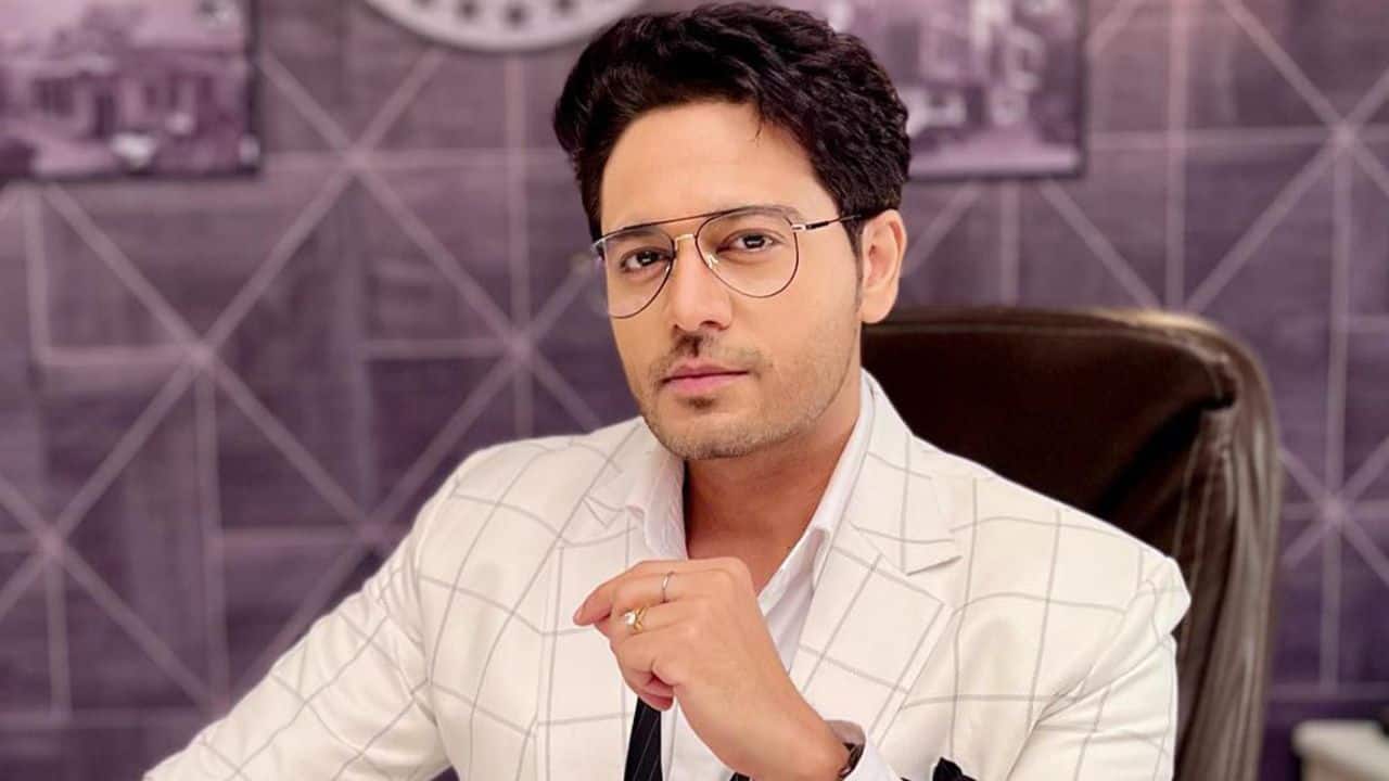 Gaurav Khanna launches his YouTube channel; credits Pranit More and Mridul Tiwari