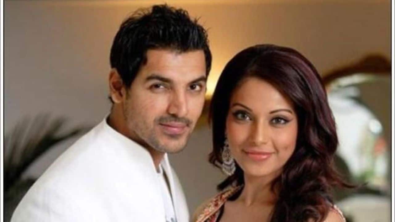 When John Abraham's ex-girlfriend Bipasha Basu revealed her heartbreak after their breakup: "I used to howl, went into isolation"