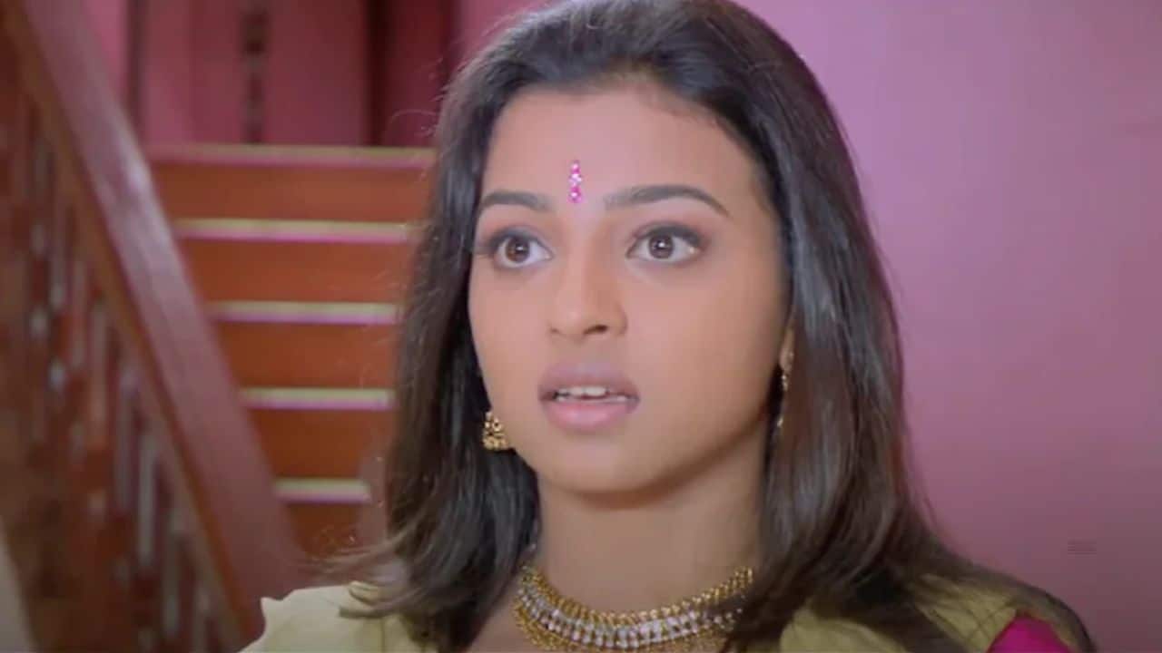 Radhika Apte says she was treated ‘Horribly’ on debut film Vaah! Life Ho Toh Aisi!, claims producers didn’t pay her