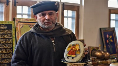Kashmir’s papier-mache artisans face festive slump as US tariffs dry up Christmas orders (Image: Getty) 
