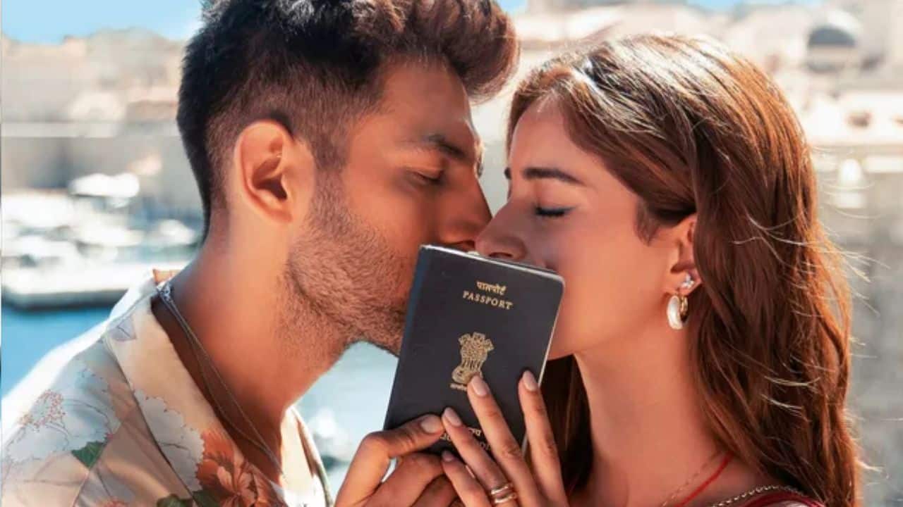Tu Meri Main Tera Main Tera Tu Meri advance bookings open: Almost 16k tickets of Kartik Aaryan, Ananya Panday starrer sold so far