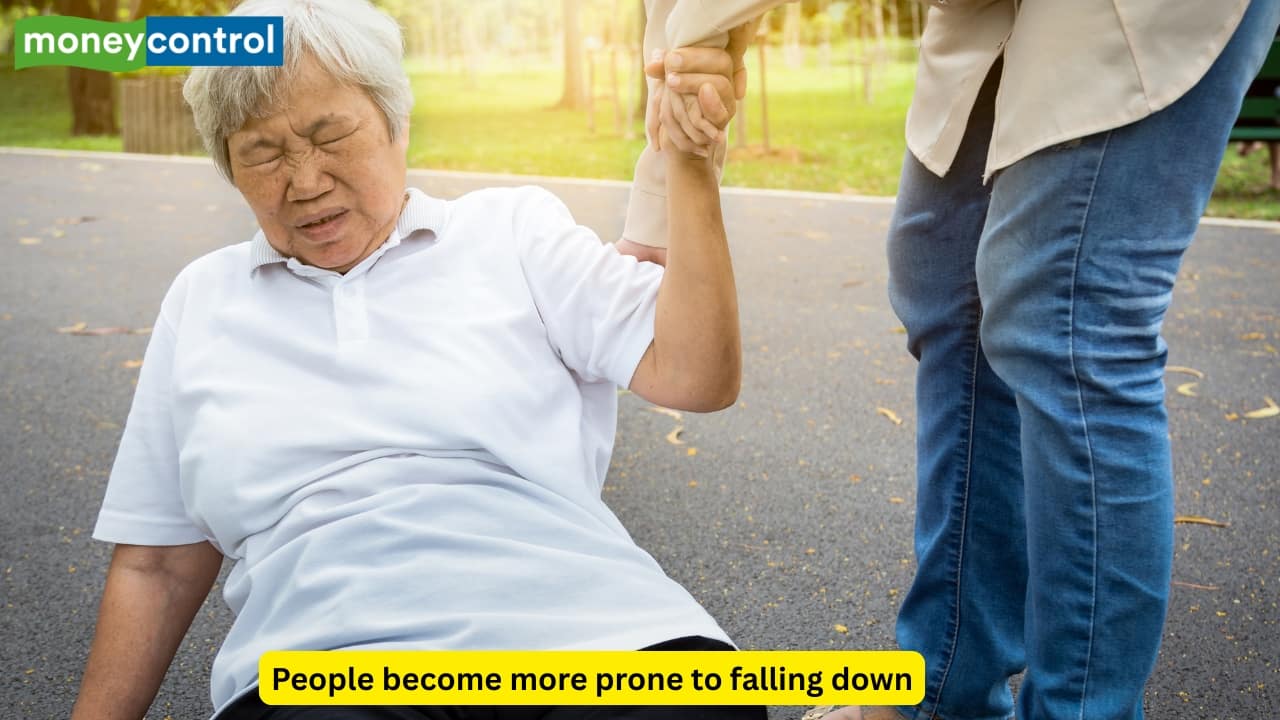 Postural instability effects Due to postural instability, which is commonly seen in those with Parkinson’s disease, the balance is impaired, and the person becomes more susceptible to falling down. This is often observed in the later stages of this condition.