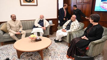 Priyanka Gandhi's 'chai pe charcha' with PM Modi, Rajnath day after meeting Gadkari | Watch