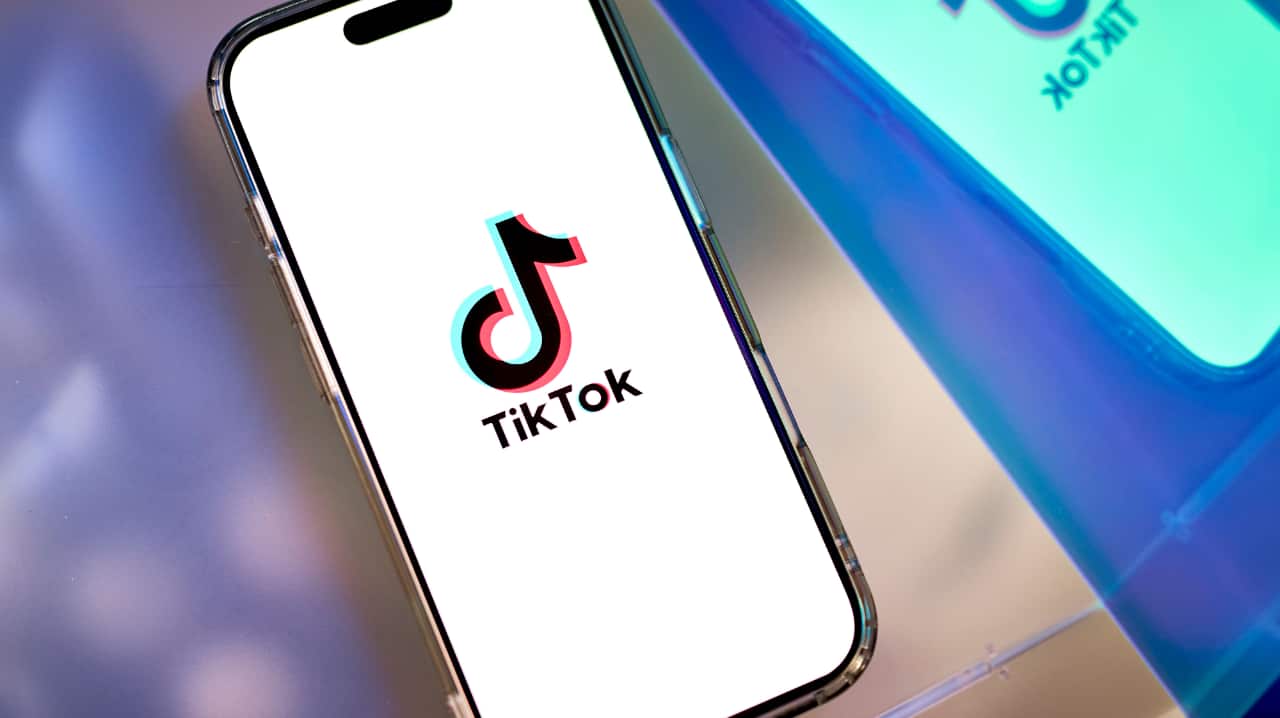 TikTok says it signed agreements for new US joint venture