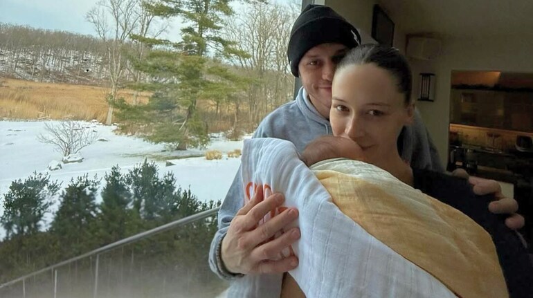 Pete Davidson welcomes baby girl with girlfriend Elsie Hewitt, shares first pics