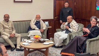 The Wayanad MP's presence at the tea meeting drew attention as she was seated in the front row alongside senior leaders, despite being a first-time MP with no formal position in the Congress parliamentary party.

