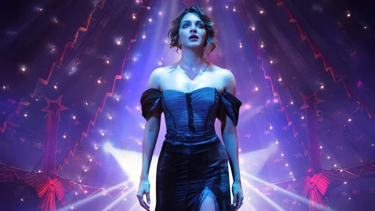 Kiara Advani Kiara plays the role of Nadia, which she describes as her "toughest yet," and requires significant emotional and physical metamorphosis. At first glance, she had a compelling, mysterious demeanour that suggested a figure moulded by strength, fragility, and dramatic story turns.