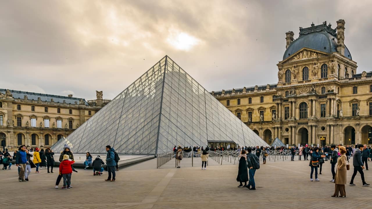 The Louvre (Image: Canva)