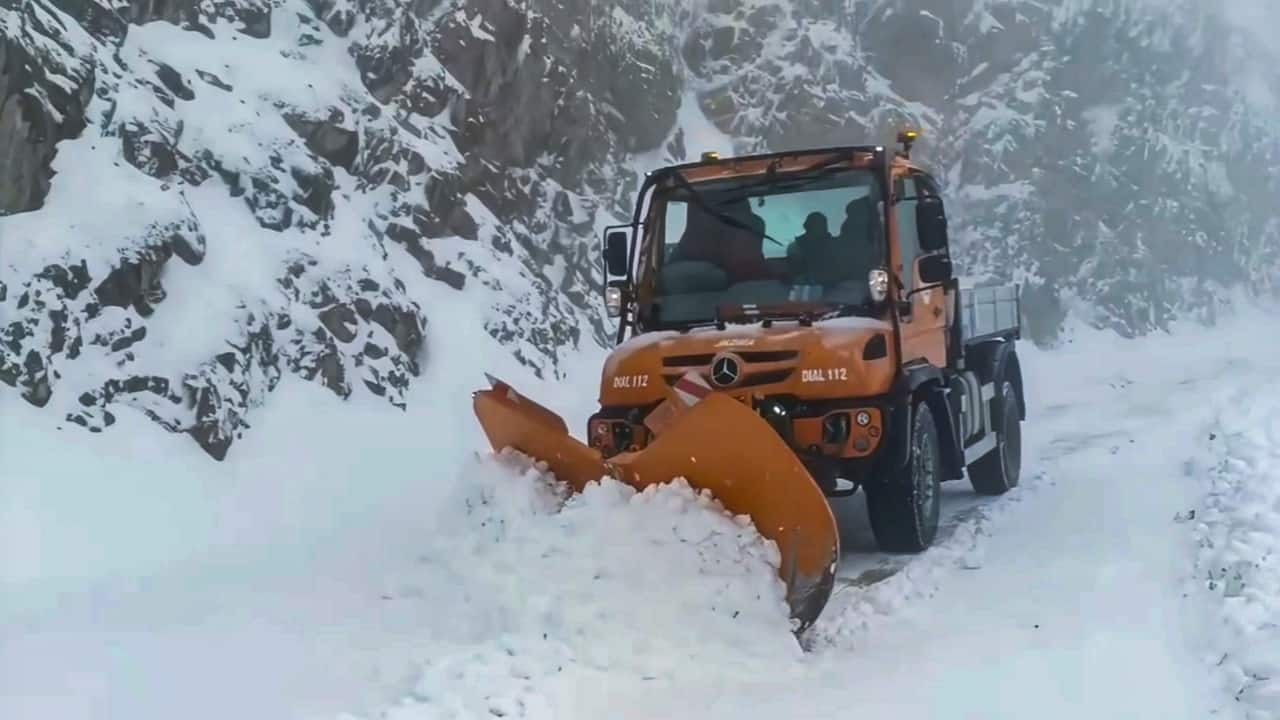 Avalanche warning in Uttarakhand after fresh snowfall; all districts on alert, schools shut