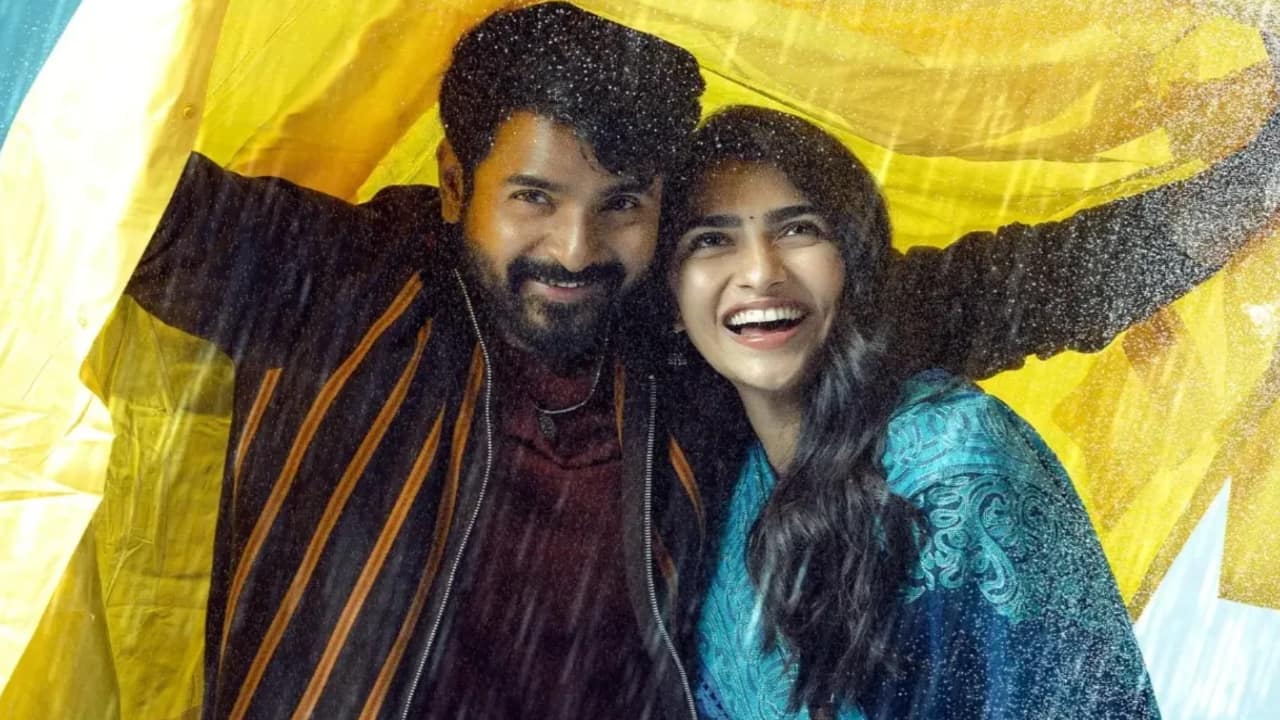 Madharasi - Directed by AR Murugadoss, Madharasi has Sivakarthikeyan and Rukmini Vasanth in lead roles along with Vidyuth Jamwal in the role of the antagonist. This film made approximately Rs 99 crore around the world, which shows that people were still interested in it even though reviewers offered conflicting opinions.