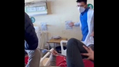A video of the altercation went viral on social media, showing the doctor, Dr Raghav Narula (31), punching the patient, Arjun Singh (34), in the face.