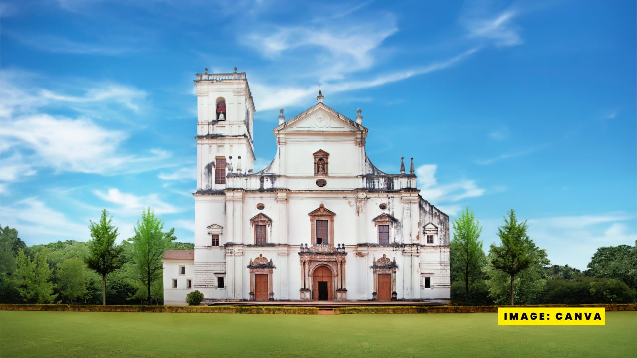 Se Cathedral, Goa: One of Goa’s most iconic churches, Se Cathedral lights up Christmas with grand services, bell chimes, Goan hymns, and joyful celebrations that beautifully blend faith and festive spirit. Se Cathedral, Goa: One of Goa’s most iconic churches, Se Cathedral lights up Christmas with grand services, bell chimes, Goan hymns, and joyful celebrations that beautifully blend faith and festive spirit.