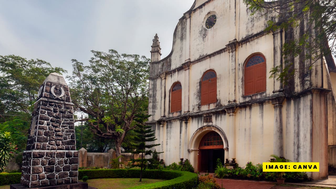 St. Francis Church, Kochi: India’s oldest European church offers intimate Christmas celebrations with age-old hymns, traditional prayers, and a serene environment that beautifully blends history with festive devotion. St. Francis Church, Kochi: India’s oldest European church offers intimate Christmas celebrations with age-old hymns, traditional prayers, and a serene environment that beautifully blends history with festive devotion.