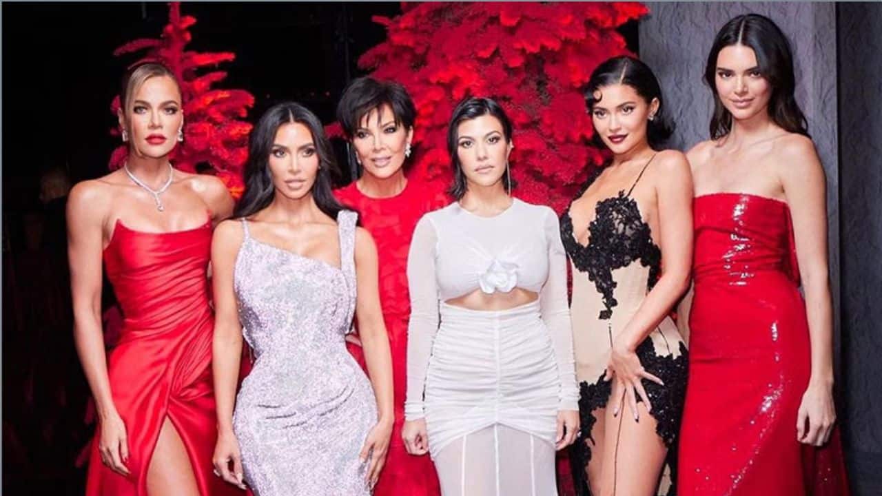 Khloé Kardashian reveals who pays for the Kardashian‑Jenner family’s annual Christmas eve party