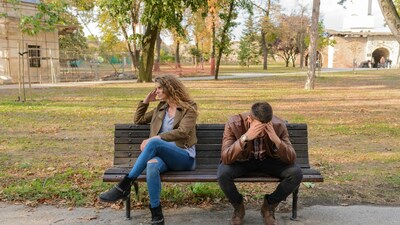 Men go silent in fights while women overthink, psychiatrist explains why
