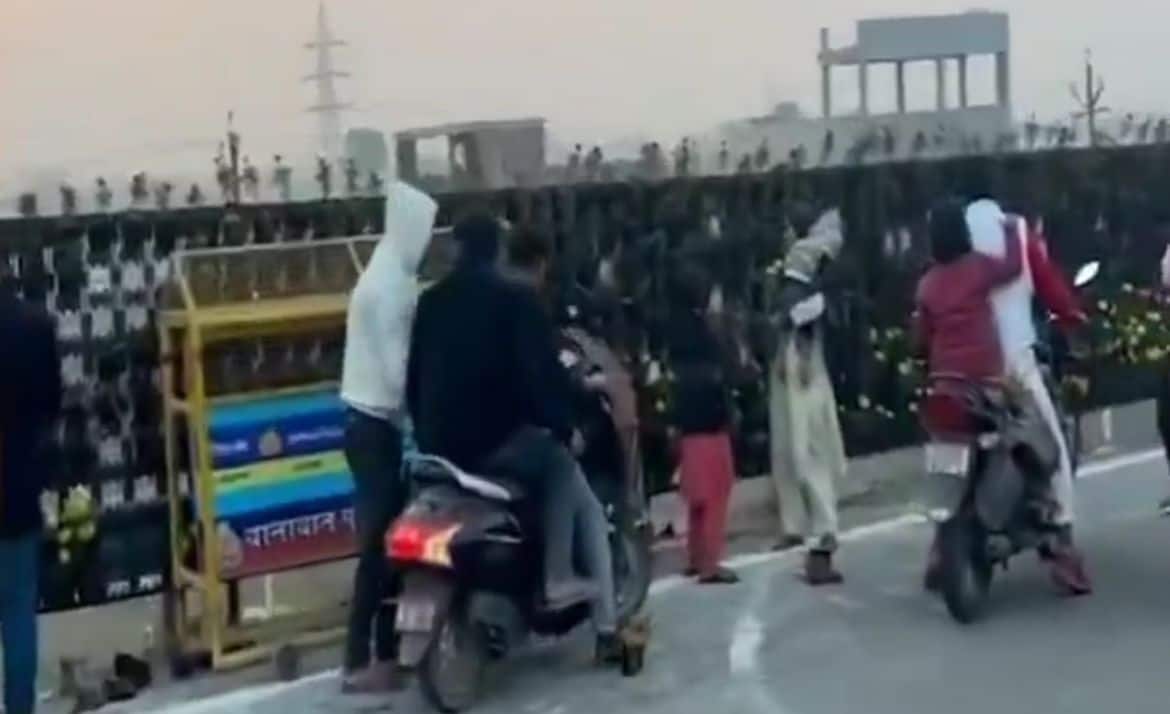 Watch: Lucknow's viral 'gamla chori' shortly after PM Modi leaves Rashtra Prerna Sthal