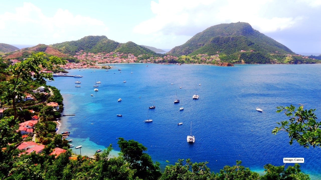 6. Îles des Saintes, Guadeloupe A French-Caribbean paradise where pastel houses meet turquoise bays, Îles des Saintes feels effortlessly charming. Spend mornings swimming in calm coves, afternoons wandering historic forts, and evenings dining on Creole-French cuisine by the sea.