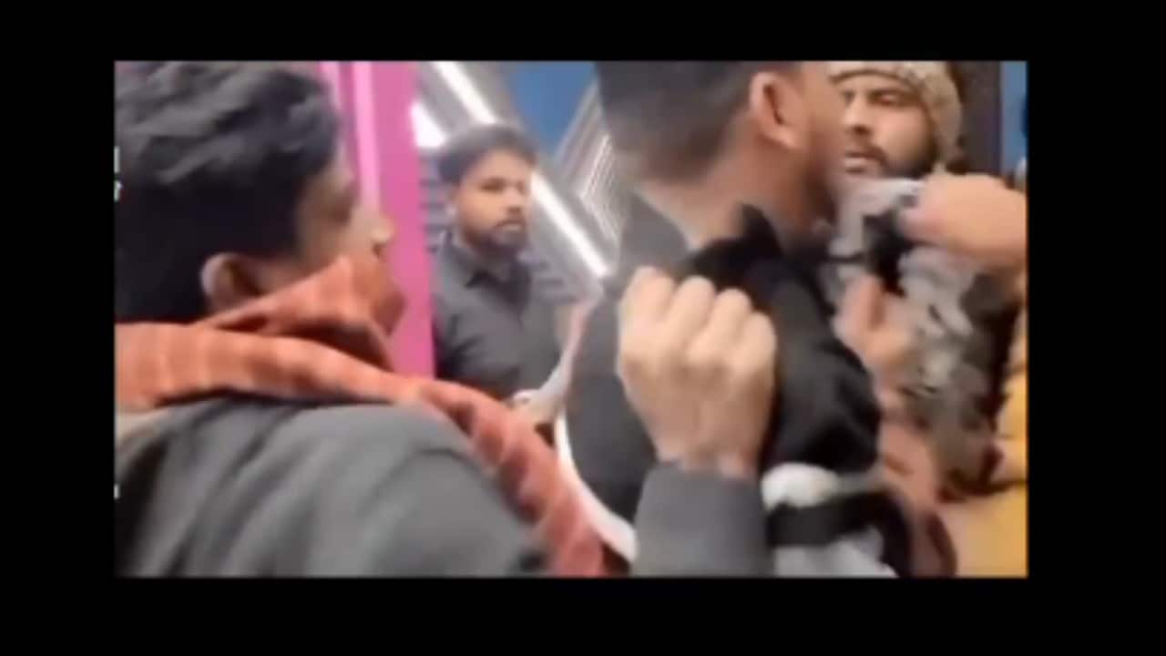 Muslim youths thrashed by Bajrang Dal at b'day party in Bareilly, booked by cops for 'breach of peace'