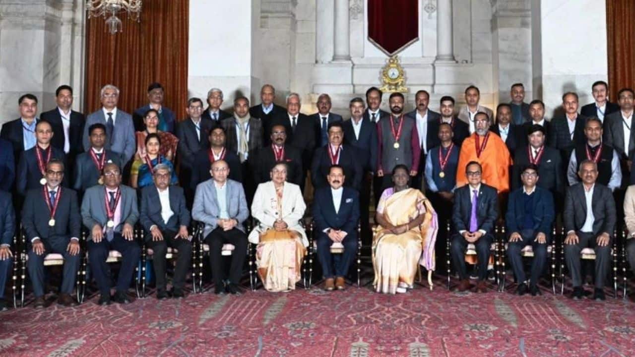 Rashtriya Vigyan Puraskar 2025: Top Indian scientists awarded by President Drupadi Murmu