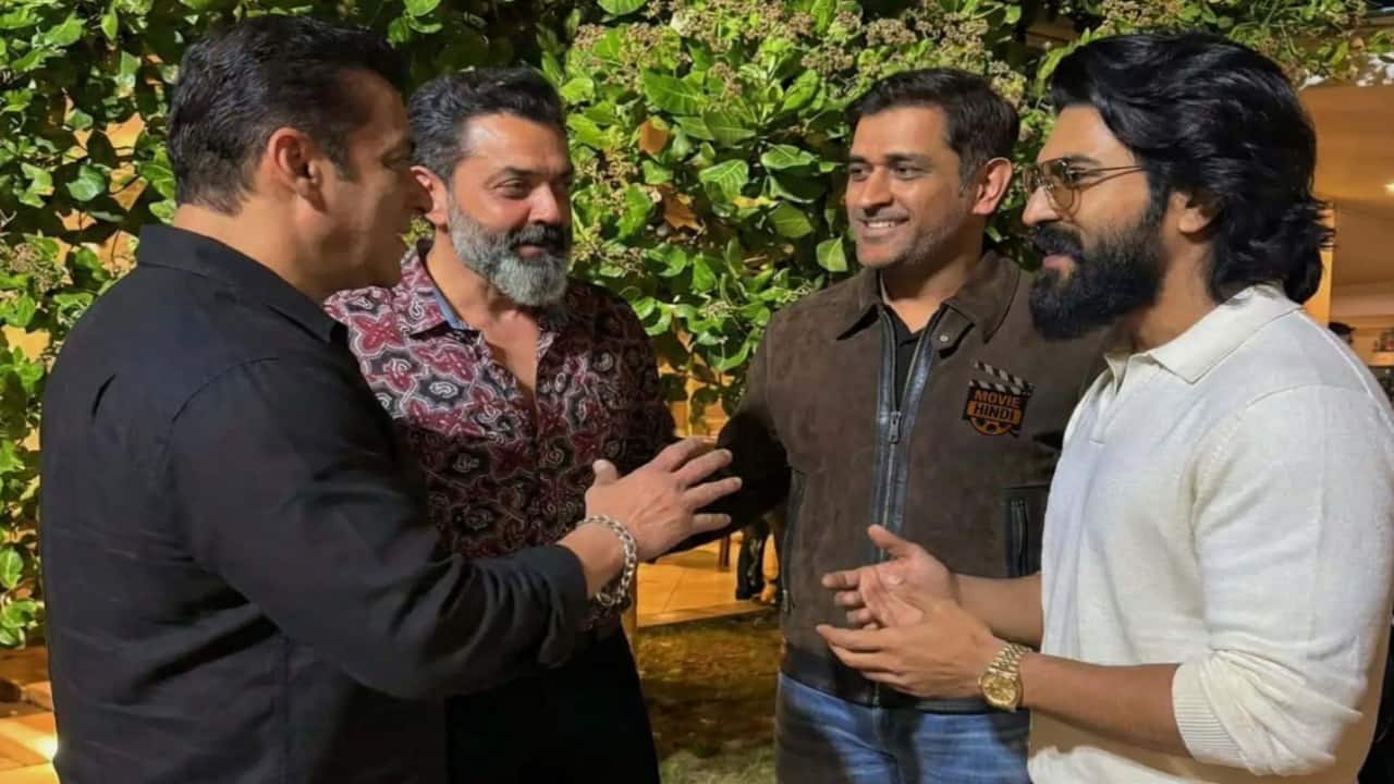 Picture of the night! Ram Charan and Dhoni’s candid photo with Salman Khan takes the internet by storm