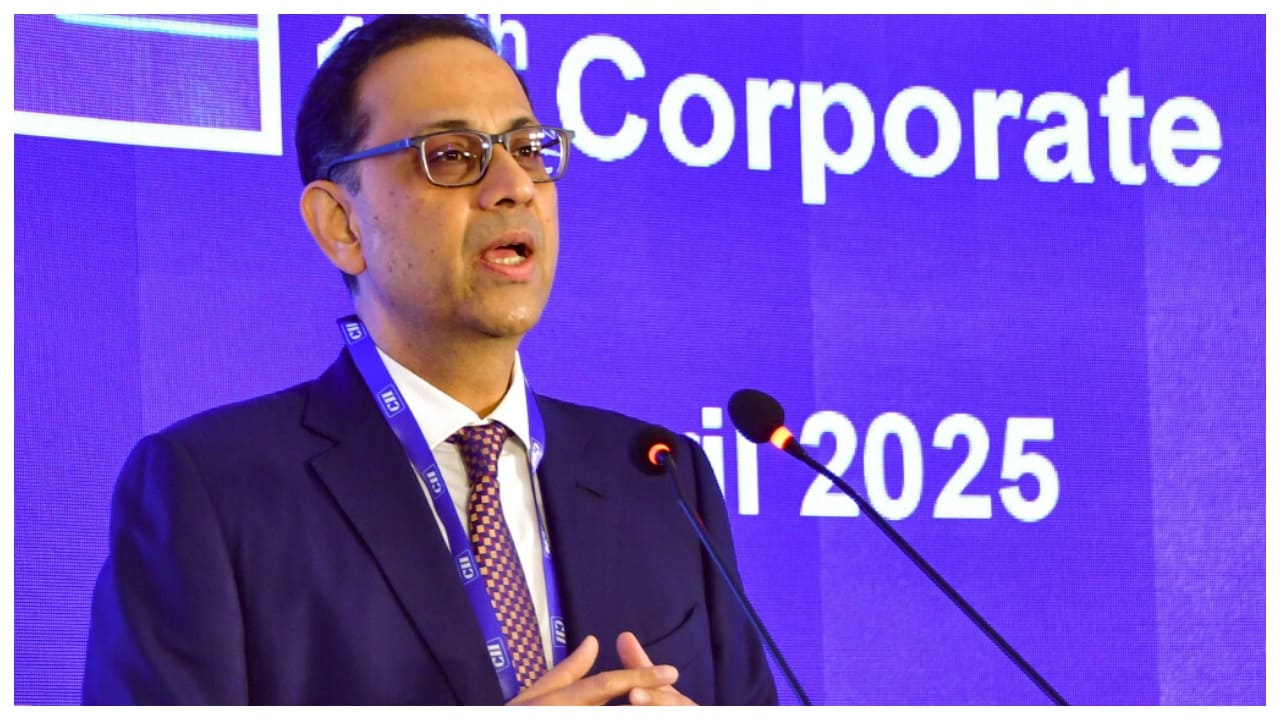 The Banking Dilemma: Should Bajaj Finance Take the Plunge?