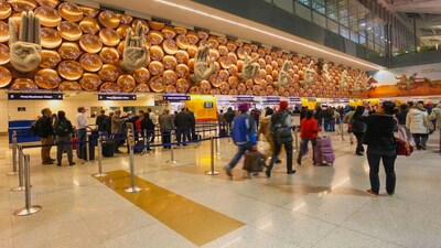 Delhi Airport Chaos: 118 Flights Cancelled, 16 Diverted Amid Dense Fog