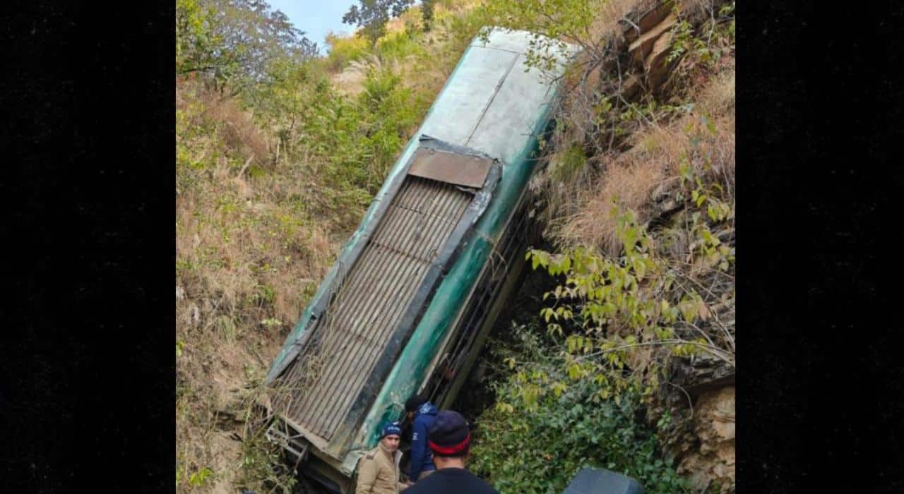 7 killed, 11 injured after bus plunges into gorge in Uttarakhand's Almora