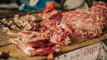 Chicken vs mutton: Which is the healthier protein choice?