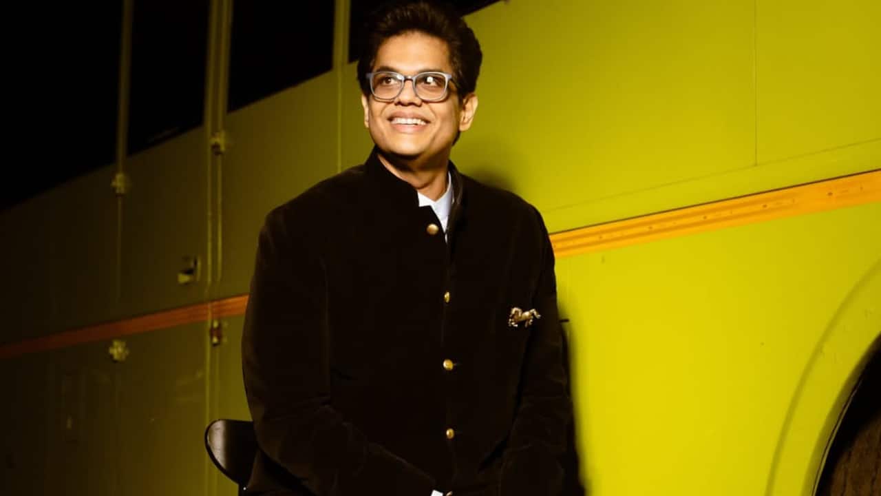 Tanmay Bhat Tanmay Bhat, a comedian and creator, leads the list with an incredible net worth of ₹665 crore. Tanmay has transformed from sketch comedy to a multi-platform brand with razor-sharp humor and astute digital reinvention, becoming as one of India's most influential voices in online entertainment.