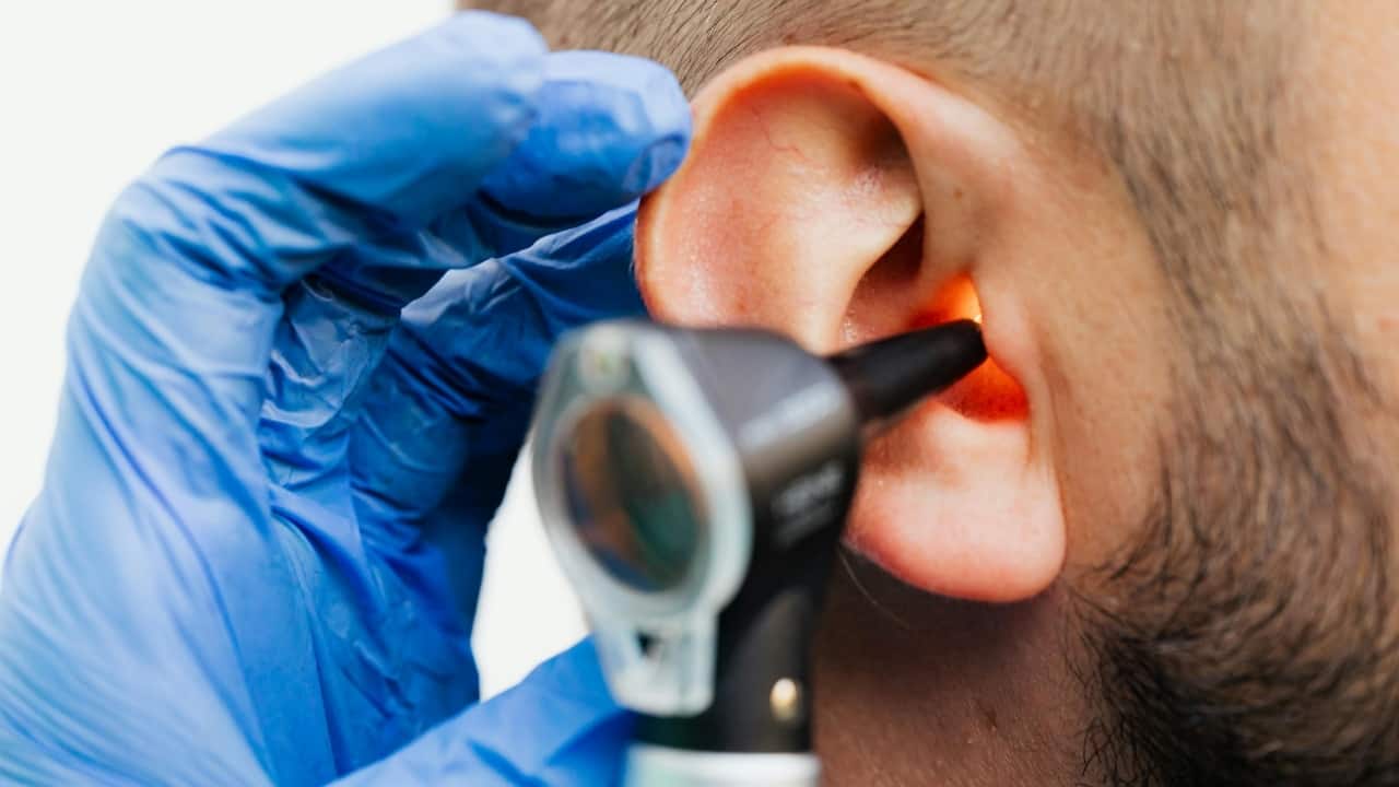What your earwax colour and texture reveal about your health, according to science