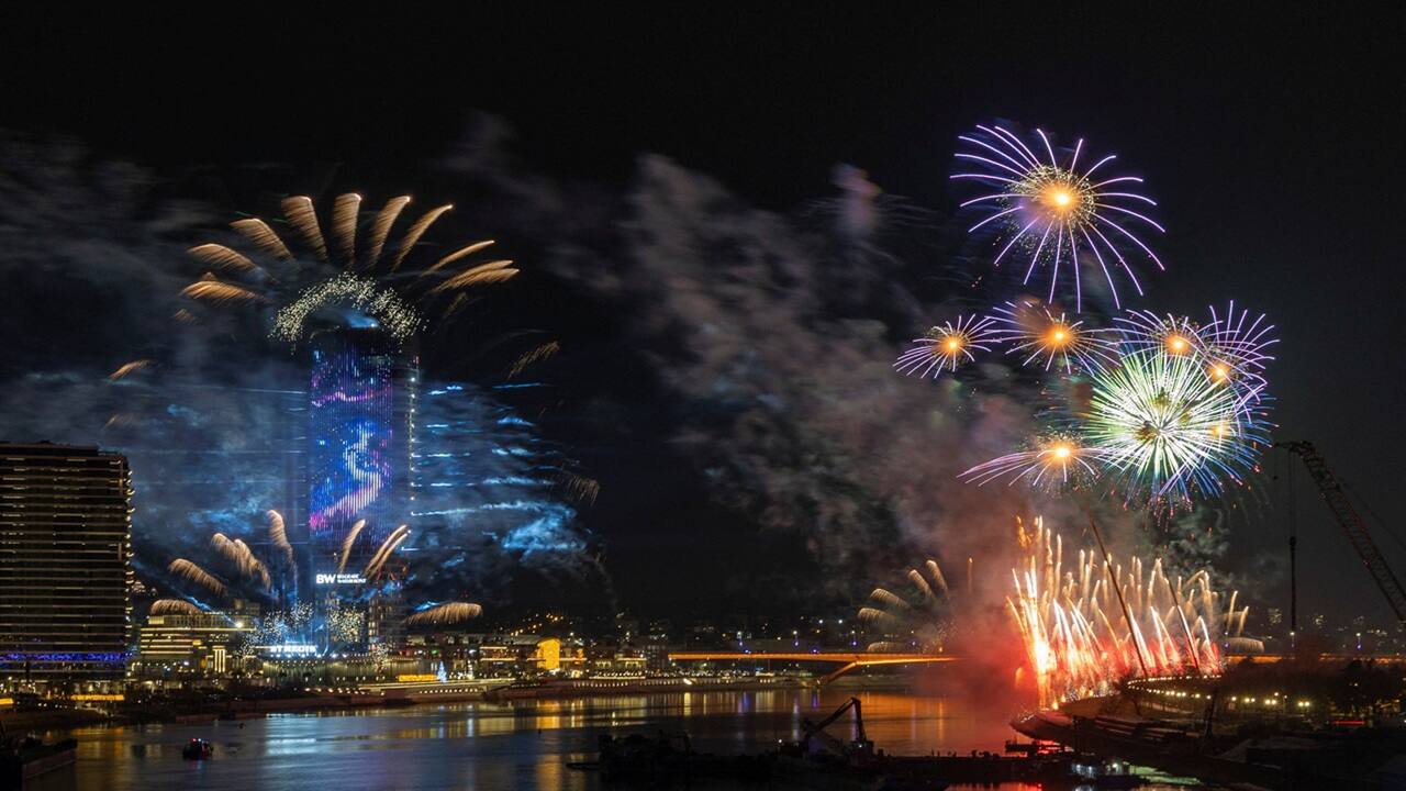 Fireworks explode over the Belgrade Waterfront project and Sava river during the New Year celebrations in Belgrade, Serbia, December 31, 2025. REUTERS/Djordje Kojadinovic