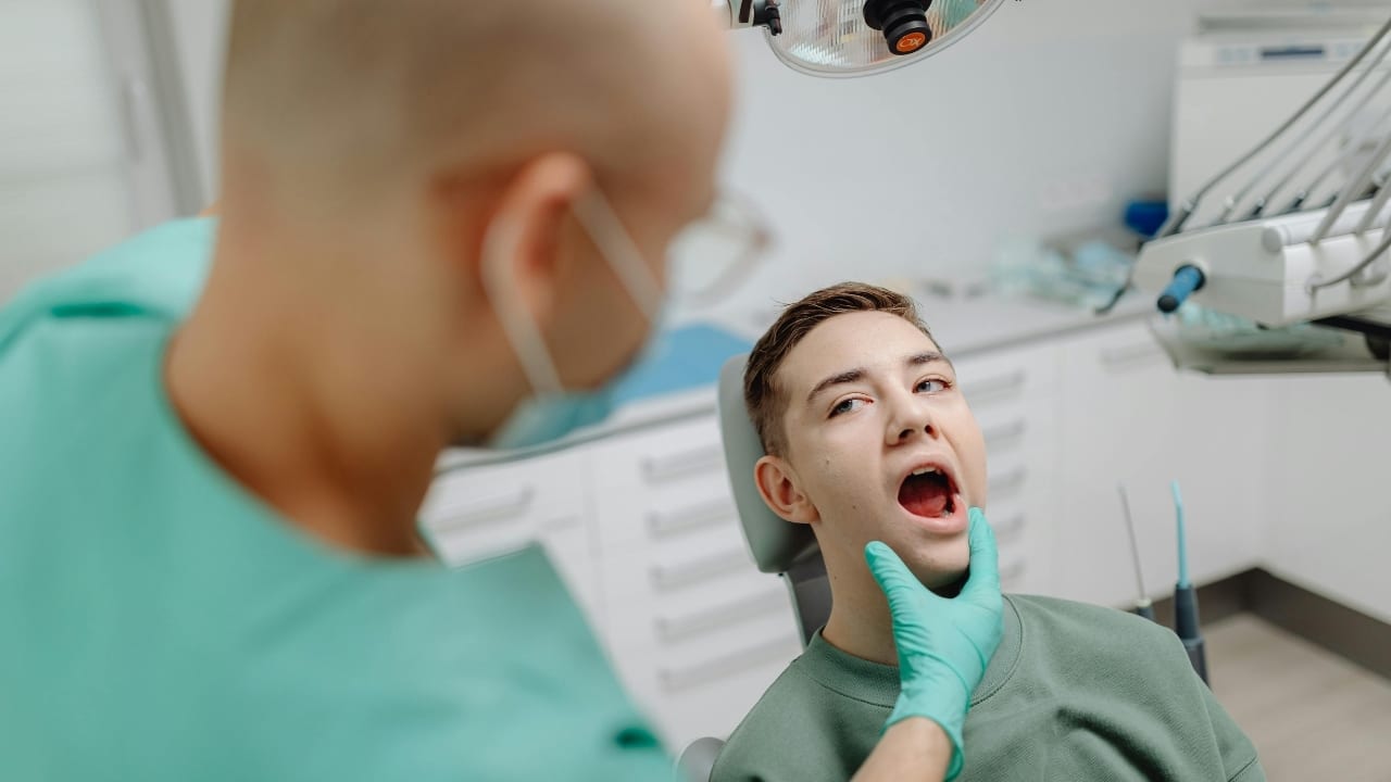Mouth ulcer that won't heal could be symptom of diabetes or gastrointestinal illness; here's what to do