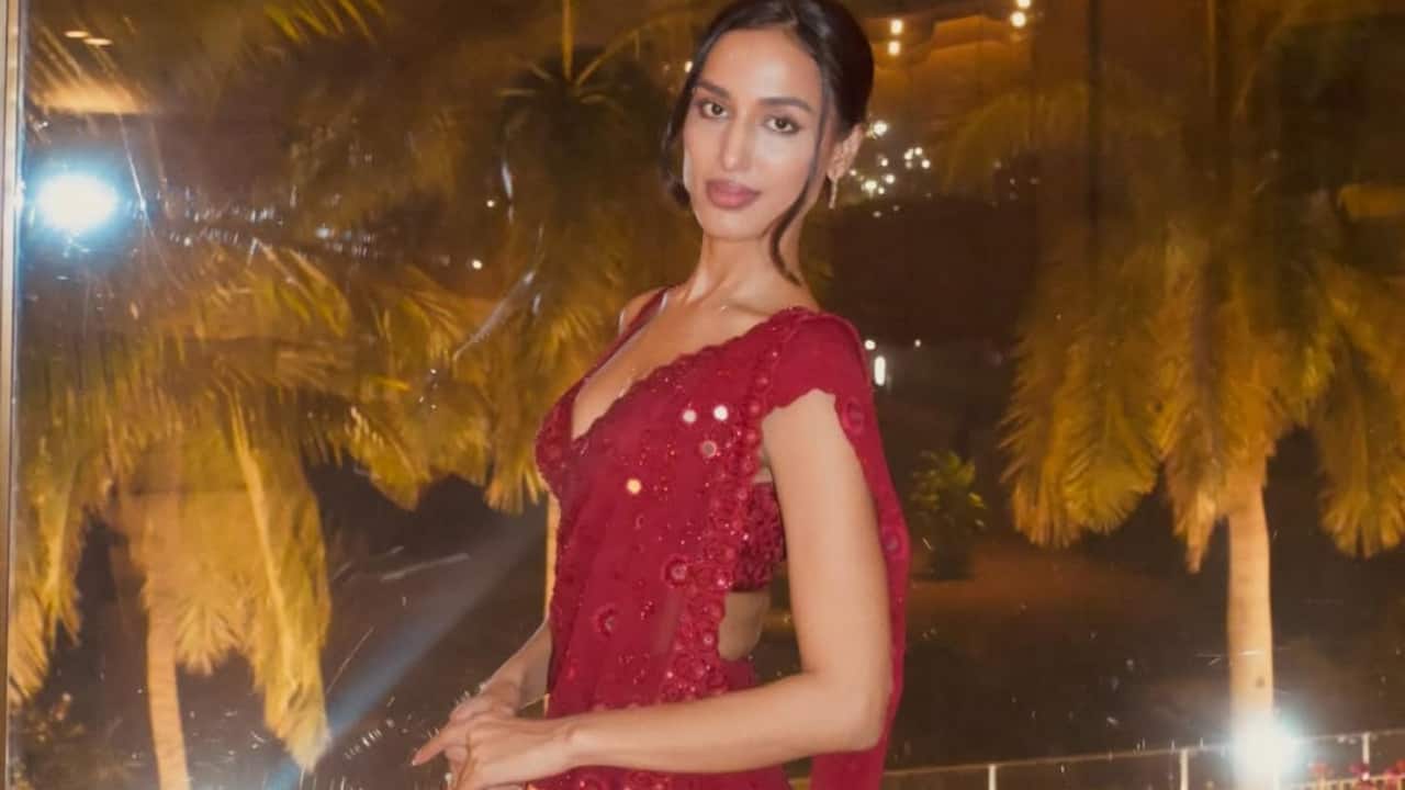 3. Candid moments over posed perfection - One of the standout moments from the celebration was the candid exchange of smiles and glances. Hardik looking at Mahieka mid-laugh felt less like a celebrity moment and more like something deeply human. It was unfiltered, unplanned, and effortlessly charming.