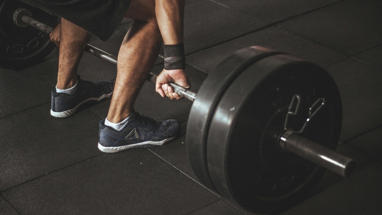 These 6 bad habits keep your stress hormone high, warns top US doctor