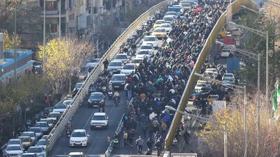 Iran protests escalate amid economic crisis