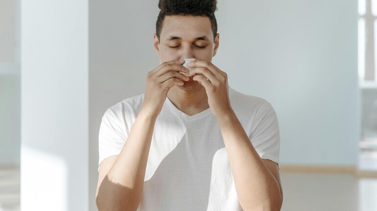 What is a deviated nasal septum? Causes, symptoms and natural relief ...