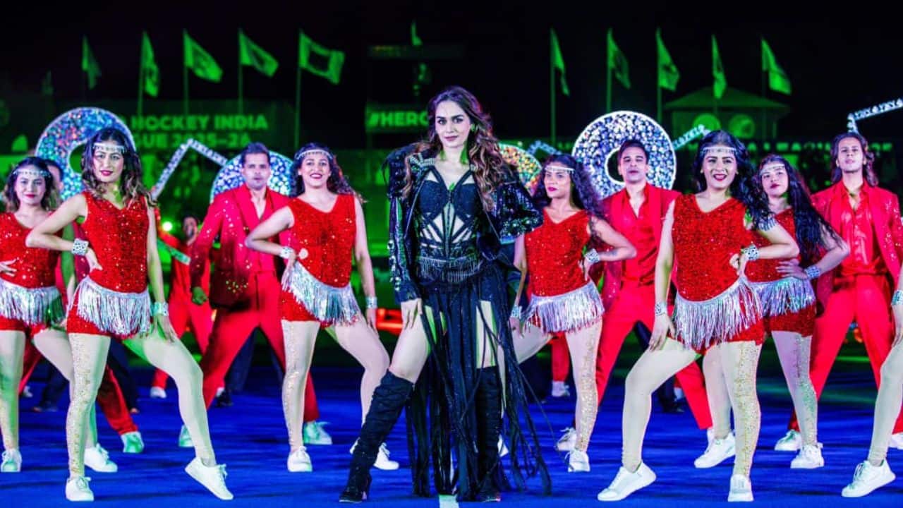 Manushi Chhillar recalls helping Miss South Africa hours before winning Miss World