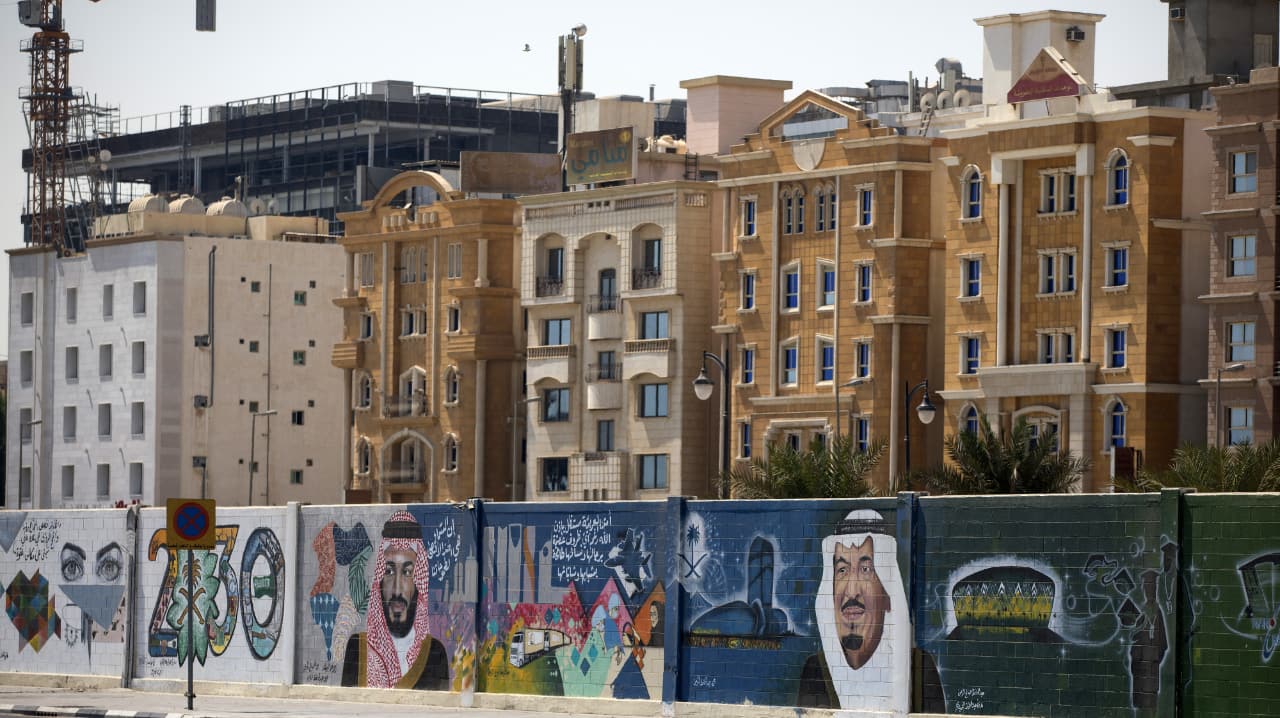 Saudi Arabia tests bond market appetite with new dollar deal