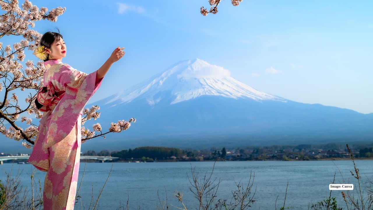 Mount Fuji shows up only 70–80 days a year—how to catch it in all its glory