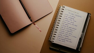 How to stick to New Year resolutions: The secret to staying consistent is turning goals into habits. Habits don’t rely on motivation; they rely on routine (Image: Pexels)
