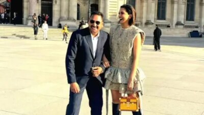 deepika padukone with bodyguard