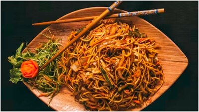 The response from the restaurant owner, Wang Tulum, was posted publicly and ran at length.